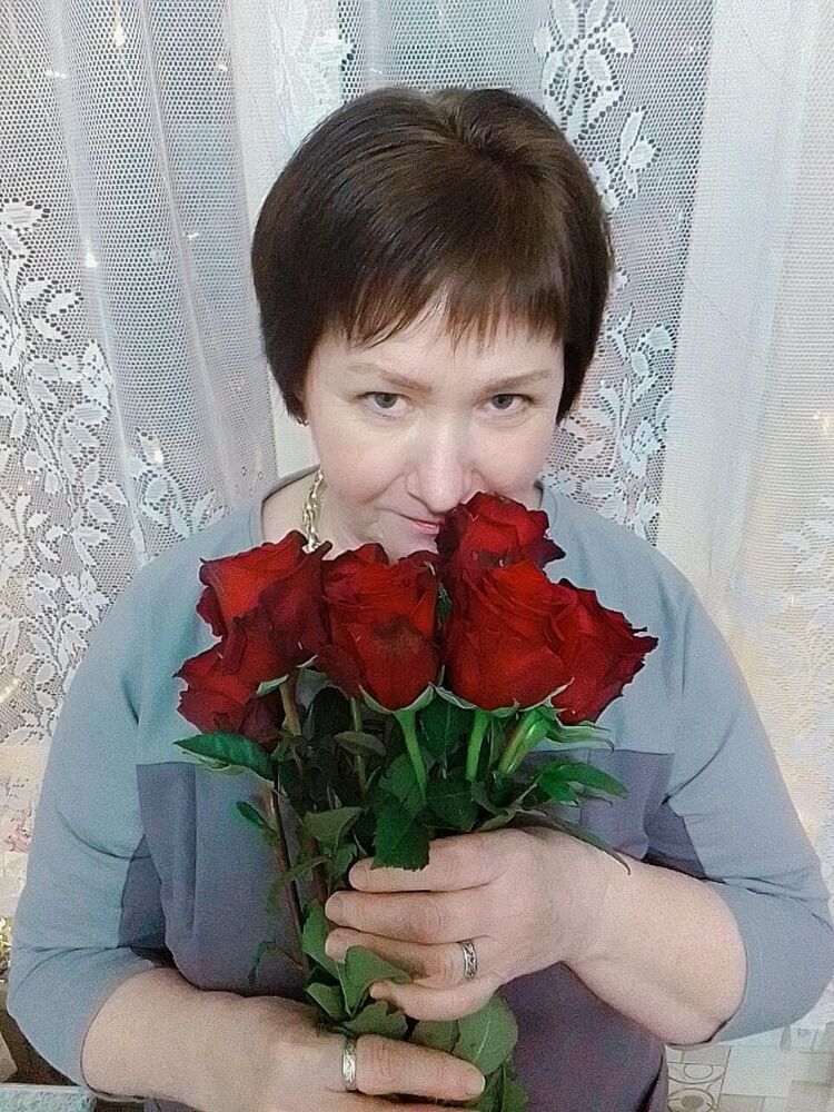  49717459  Vera, 66 ,    