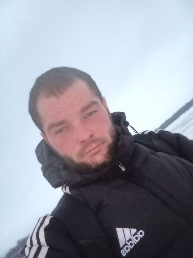  48883299  , 32 ,    