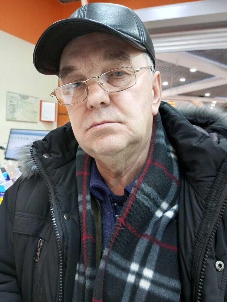  ,   Sergey, 61 ,   ,   , c 