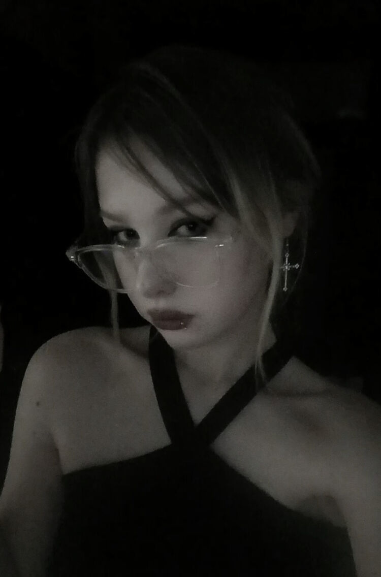   ,   Tanya, 19 ,  