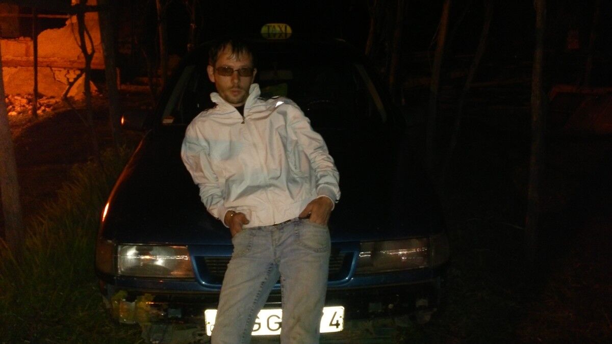  5017599  Nikolozi, 41 ,    