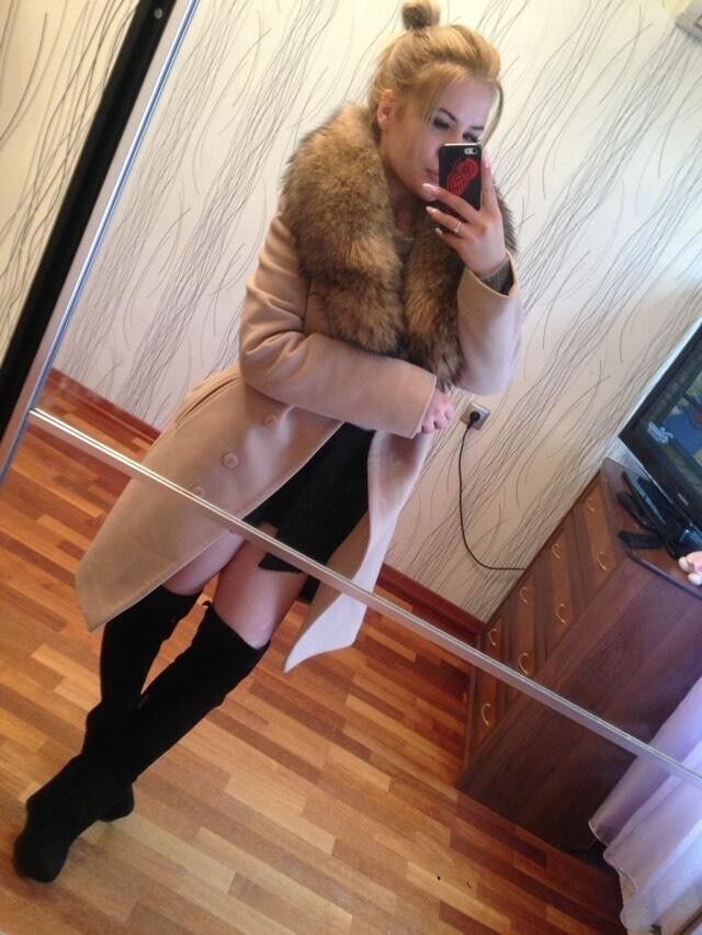  24463699  Elena, 27 ,    