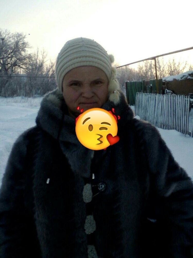 18302239  Larisa, 50 ,    
