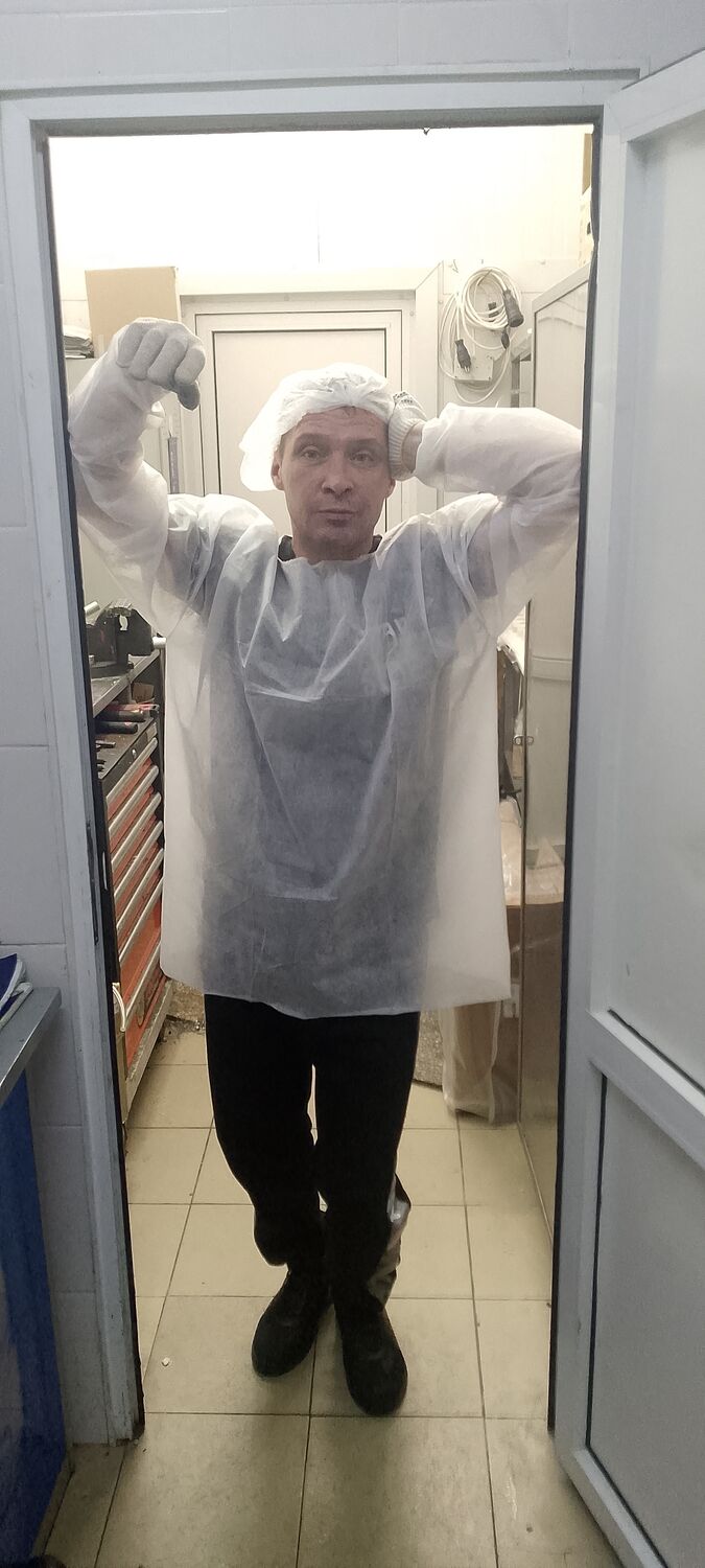  54770819  Sergei, 45 ,    