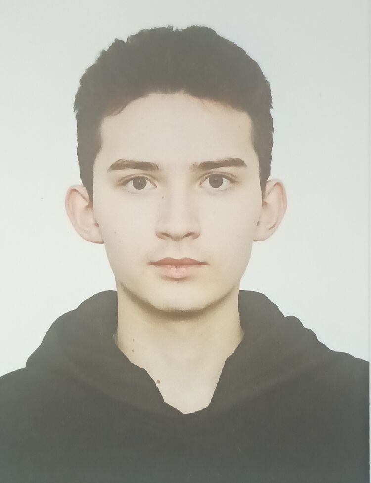  52675739  , 18 ,    