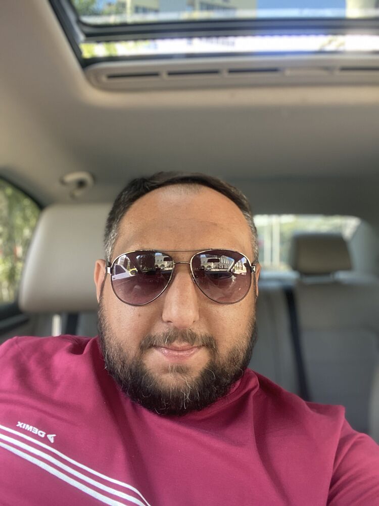  36609289  Lion, 38 ,    