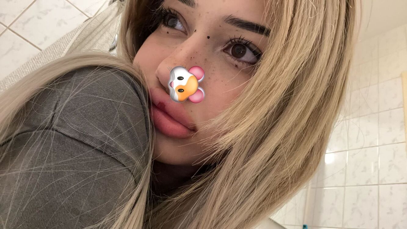  ,   Noza, 22 ,  
