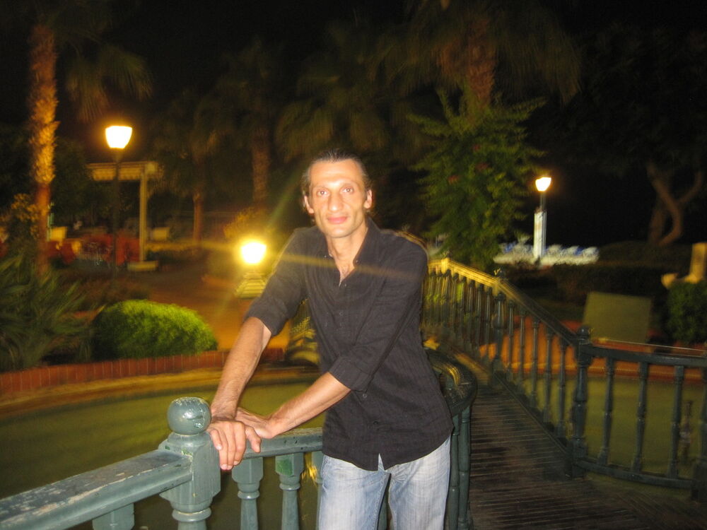  ,   Paata, 48 ,   