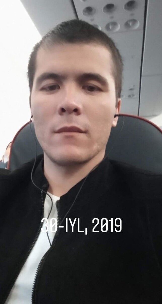  18217509  Avazbek, 33 ,    