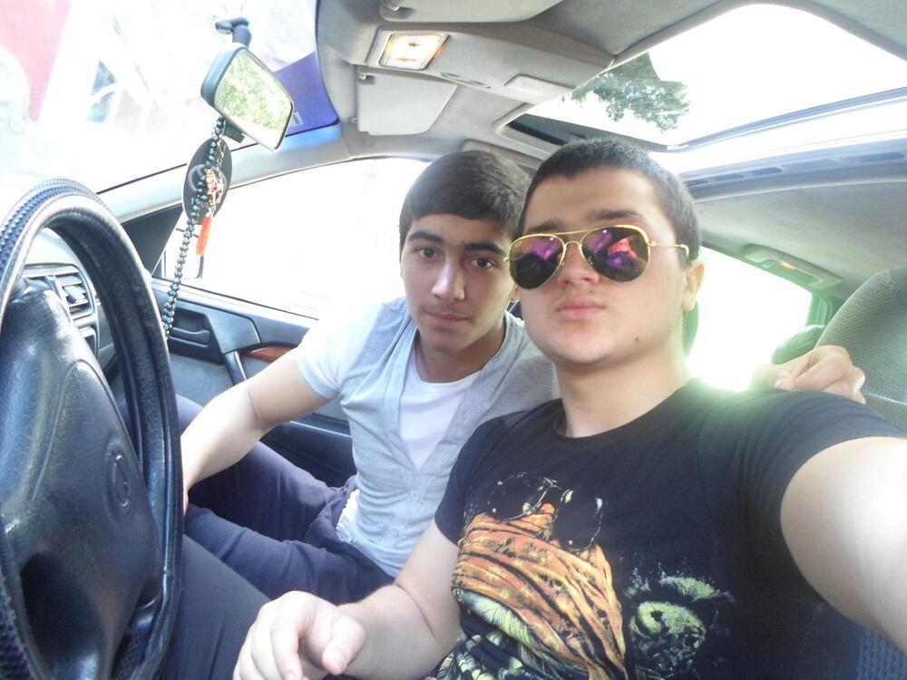  4909559  Anar, 40 ,    