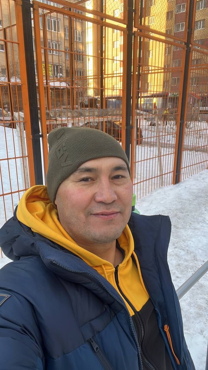  ,   Yery, 38 ,   ,   