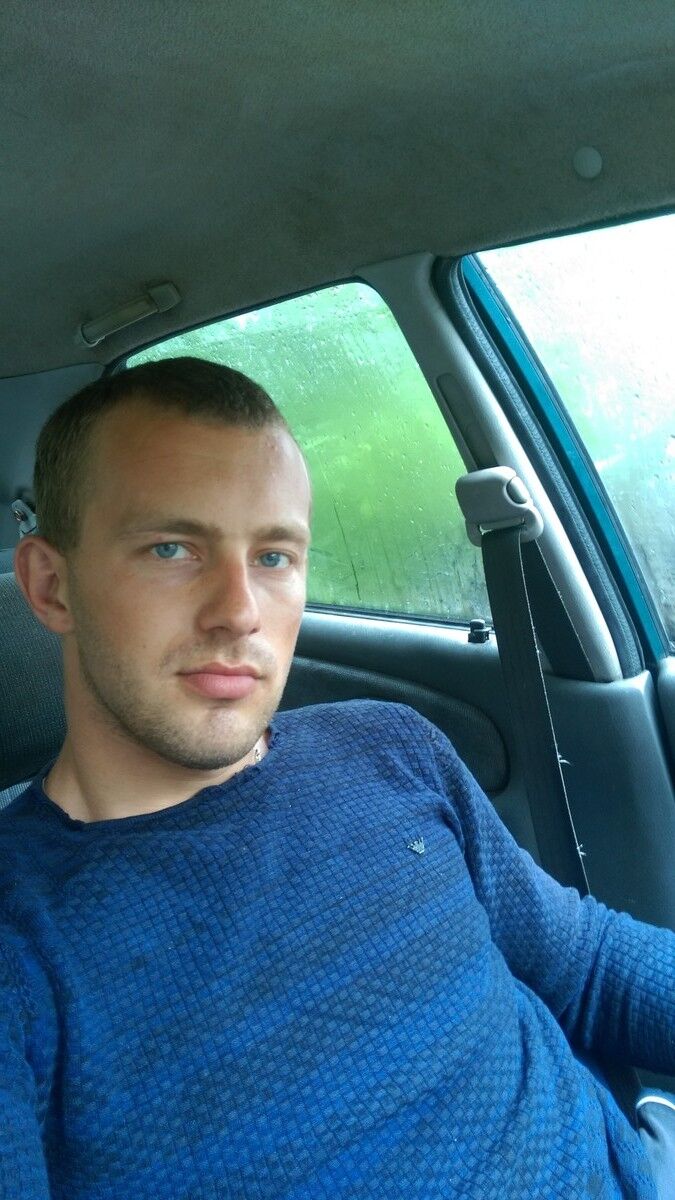  11198069  Andreyi, 31 ,    