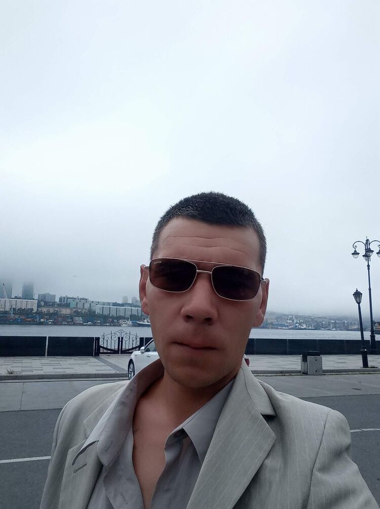  52565979  , 37 ,    