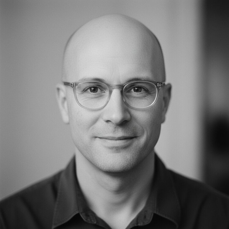  53493989  Alya, 42 ,    