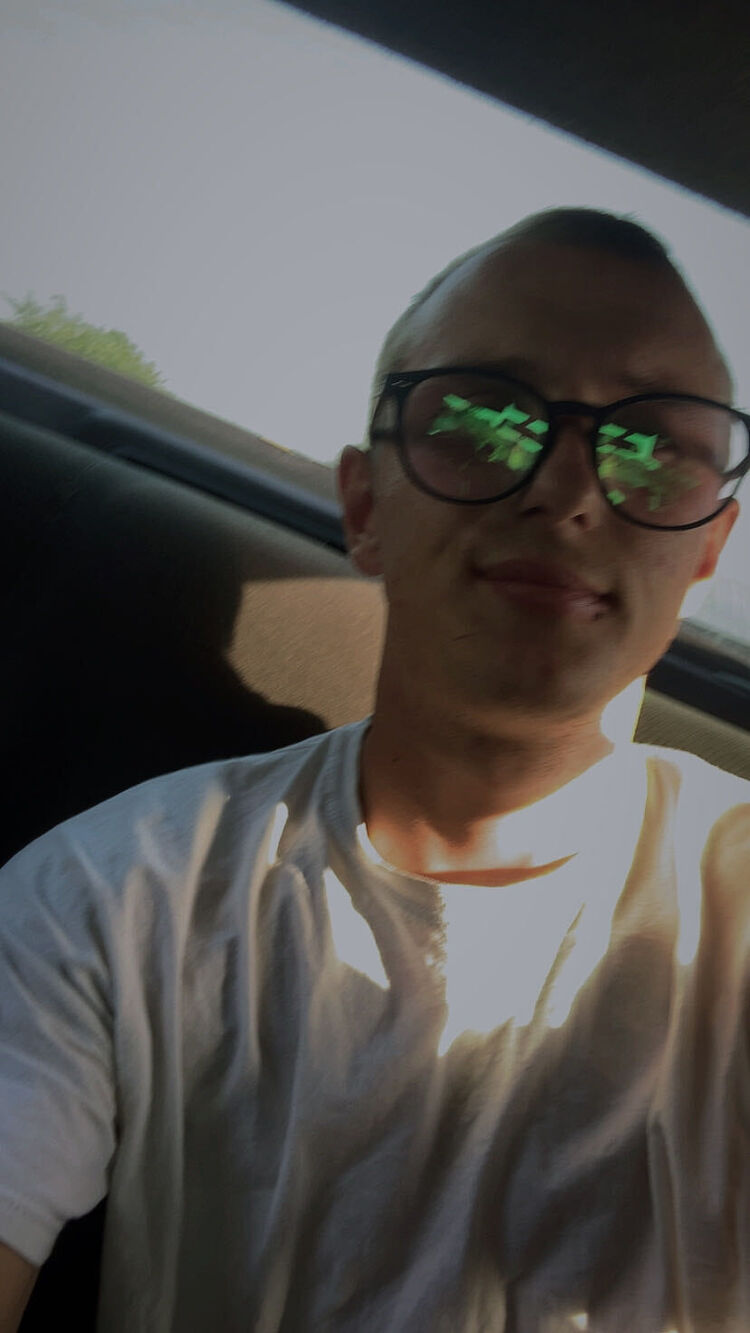  49220159  , 23 ,    