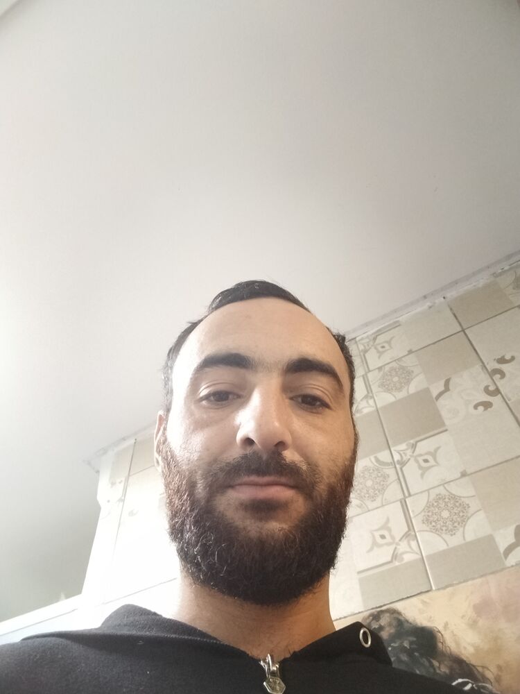  47611889  , 32 ,    --