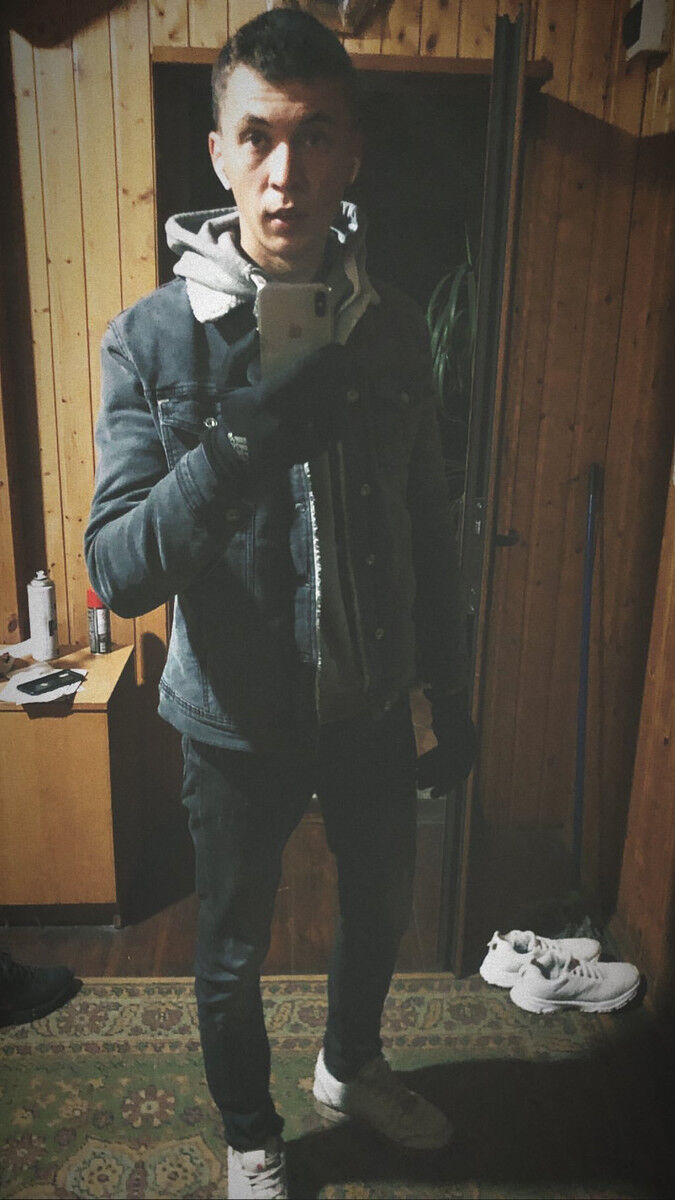  18976359  , 28 ,    