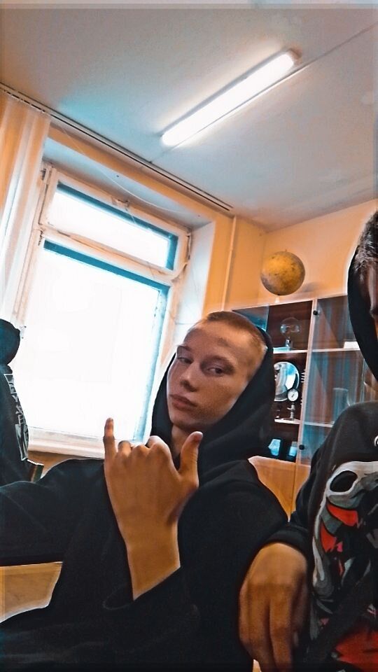  ,   Yrslav, 19 ,   ,   