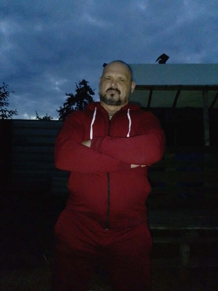  53900109  Oleg, 49 ,    