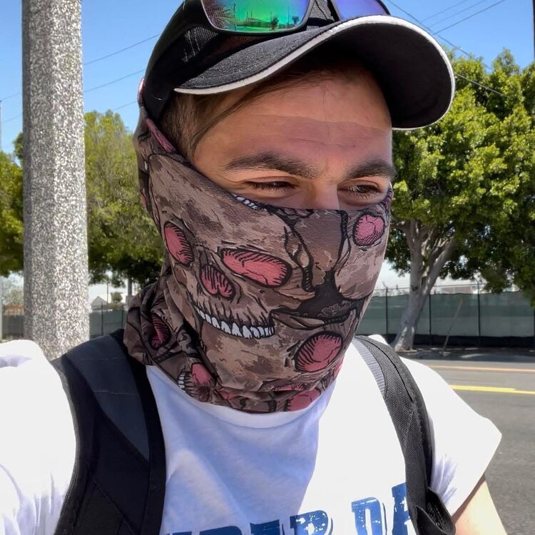  50235979  Temo, 37 ,    