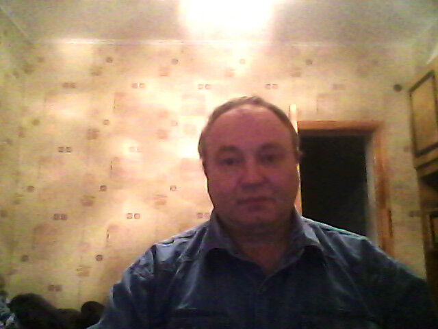  7015379  Oleg, 65 ,    