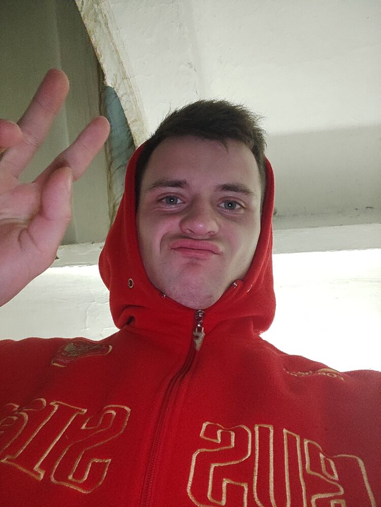  26618909  Serhio, 23 ,    