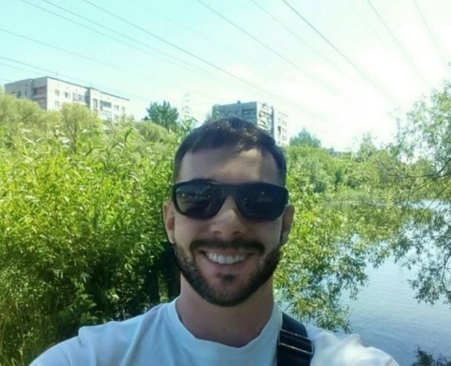  ,   Alex, 47 ,   