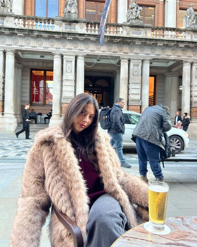  48428649  Mariya, 27 ,    Plzen