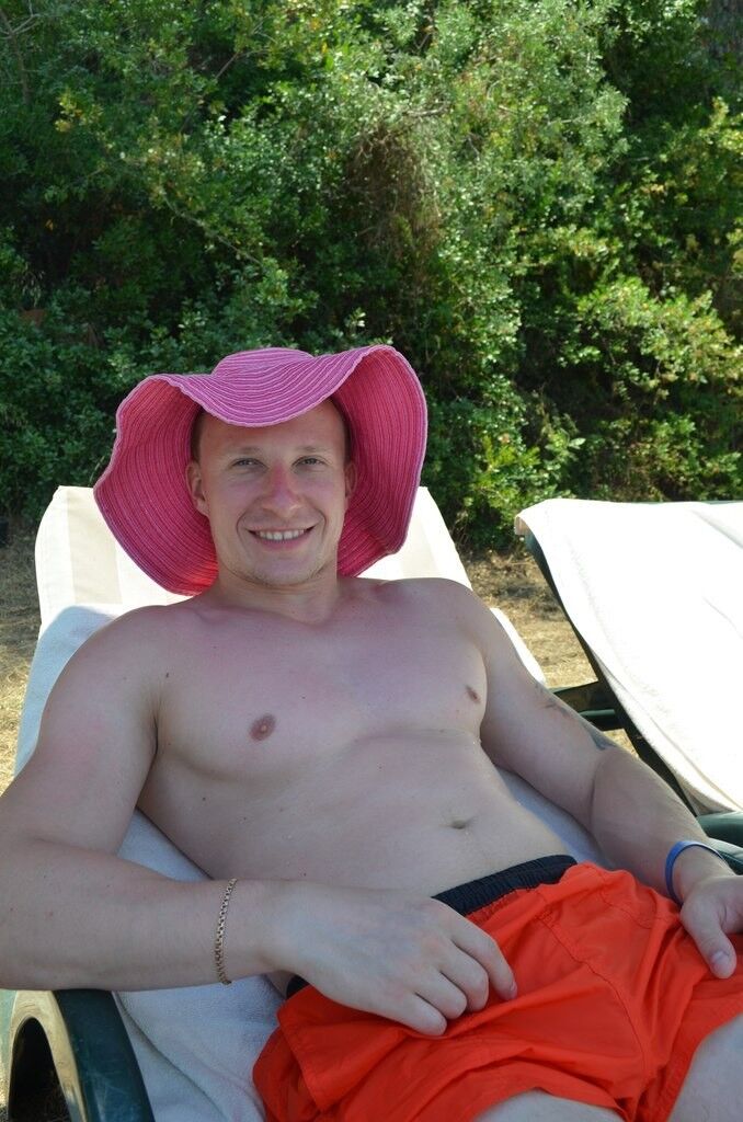  ,   Anton, 39 ,   ,   , c 