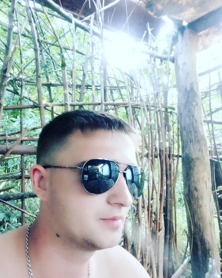  24725179  , 27 ,    