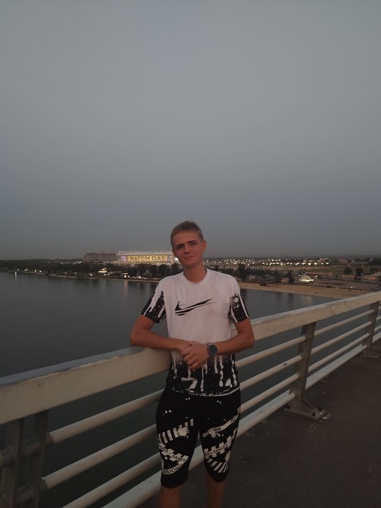  --,   Ilya, 25 ,     , c 