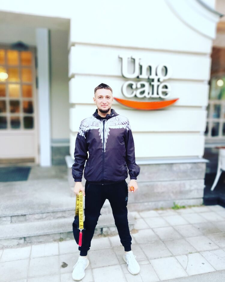  46605419  Borislav, 38 ,    