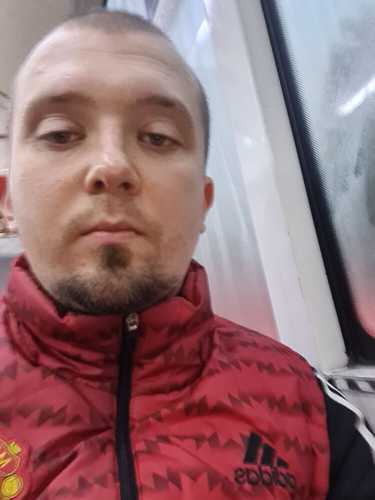  50572649  Stas, 34 ,    