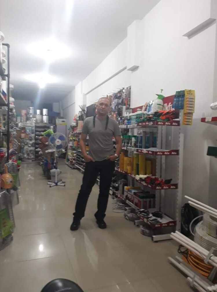  12998879  Igor, 47 ,    