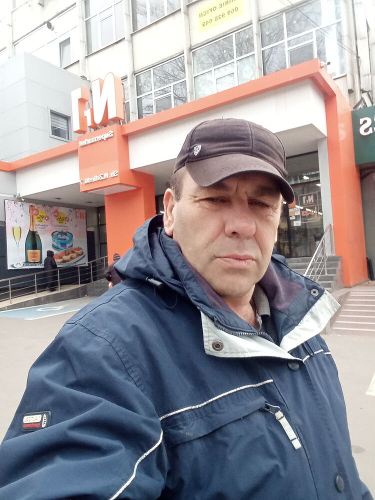  32974109  Igor, 53 ,    