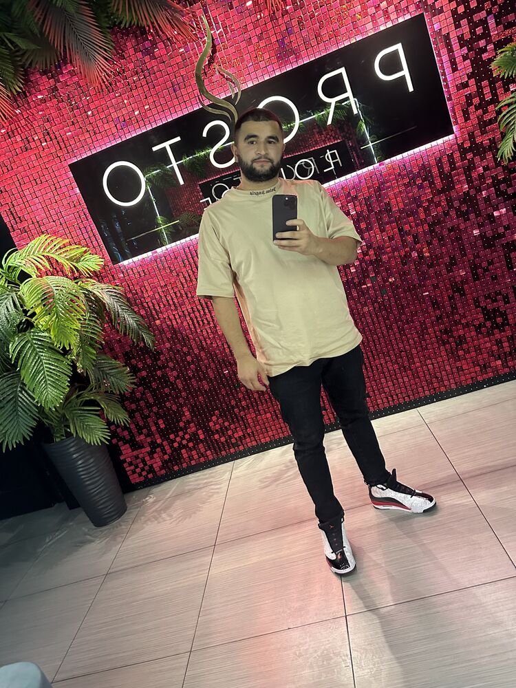  36854489  Elchin, 25 ,    