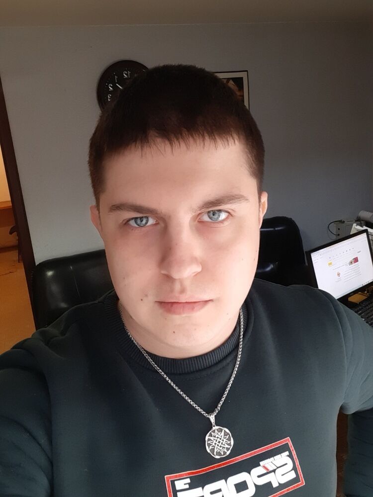  ,   Nick, 32 ,   ,   , c , 