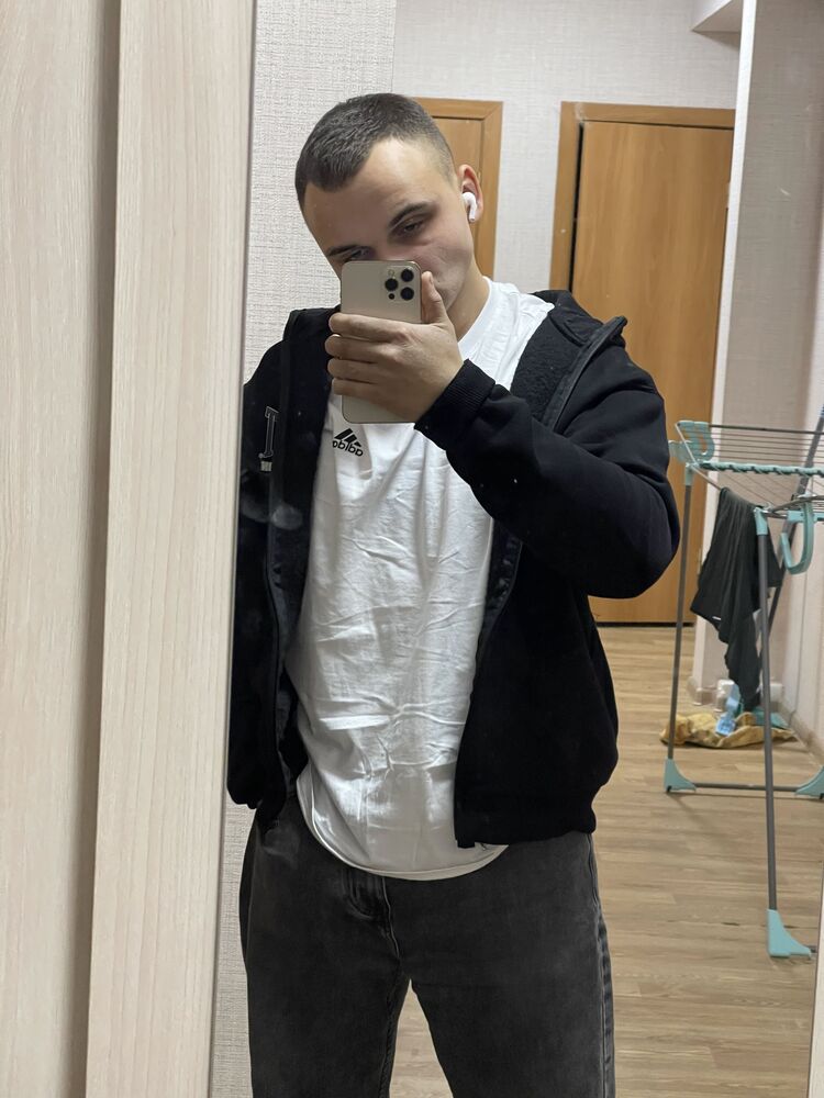  47789749  , 21 ,    