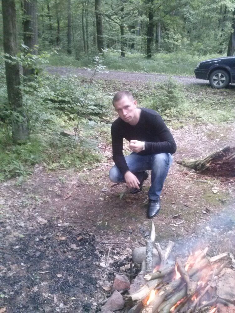  6910989  Vitalik, 37 ,    