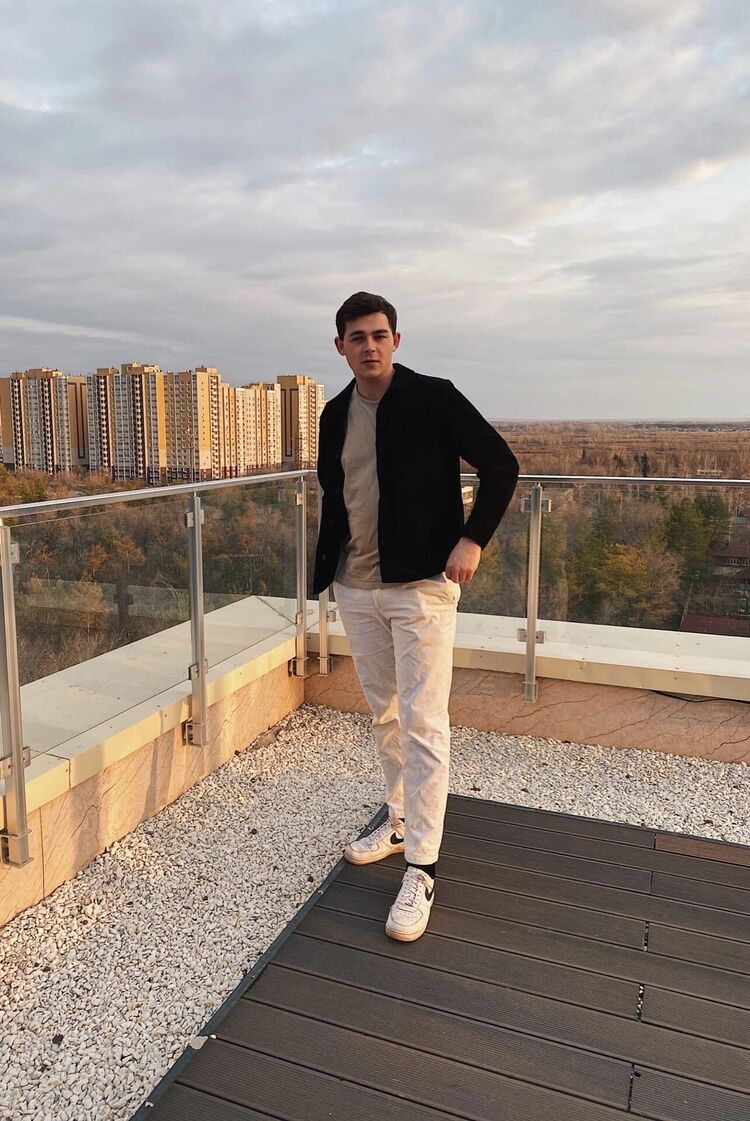  47163519  Vladimir, 26 ,    