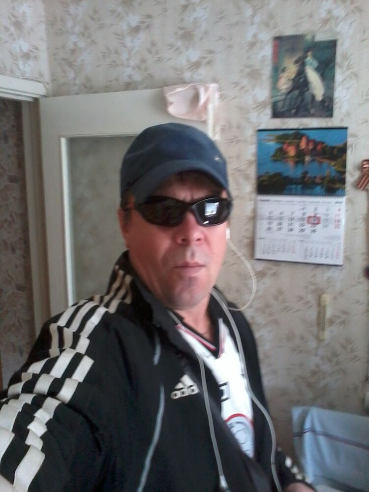  8071999  Sergej, 60 ,    