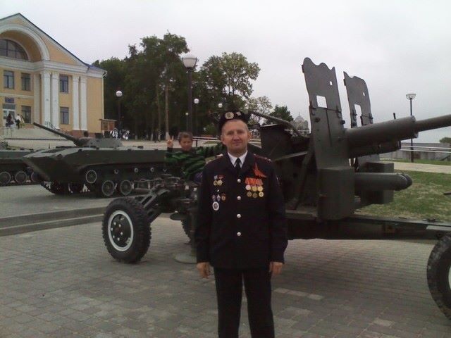  16958549  , 61 ,    