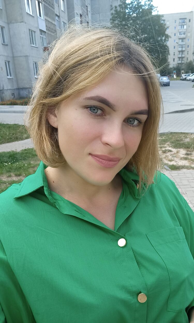  29321109  Viktoria, 36 ,    