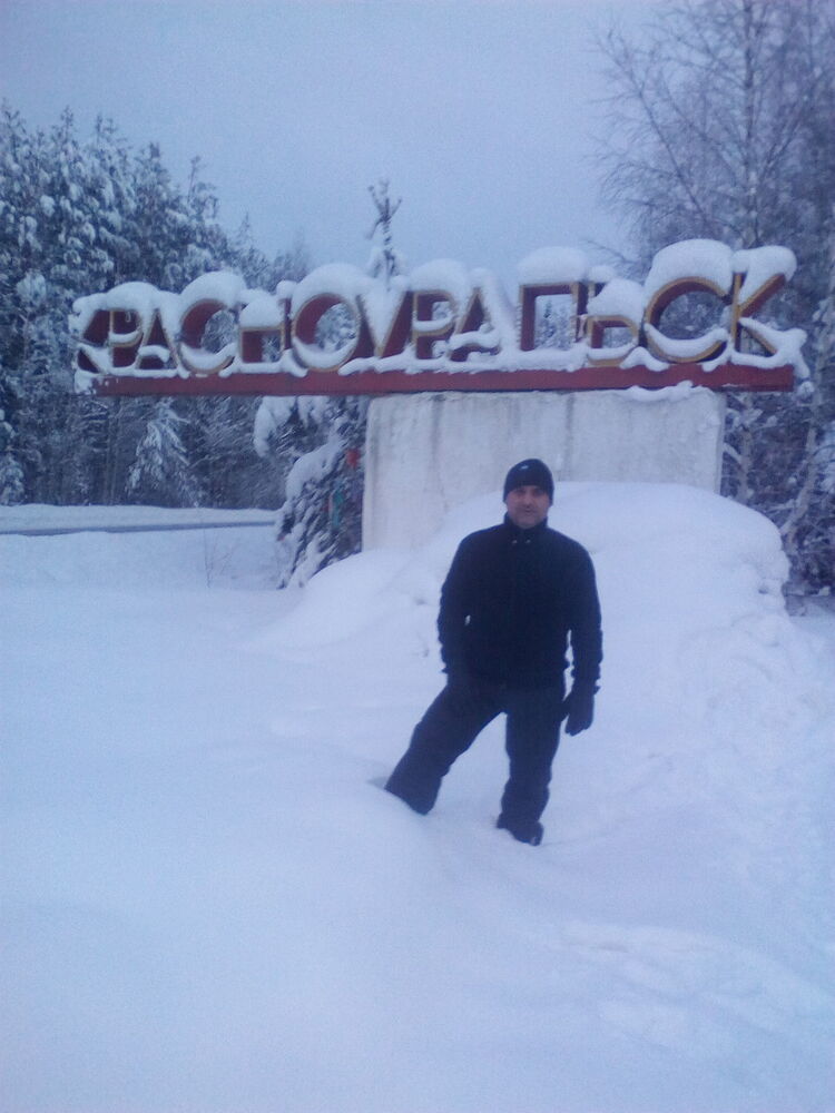   ,   Victor, 49 ,   