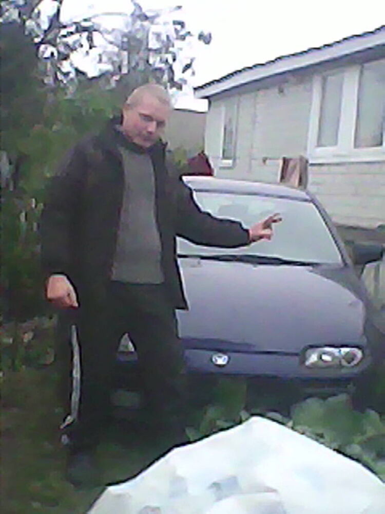  9639449  Aleks, 31 ,    