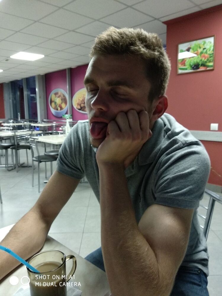  17977639  Aleksandr, 27 ,    