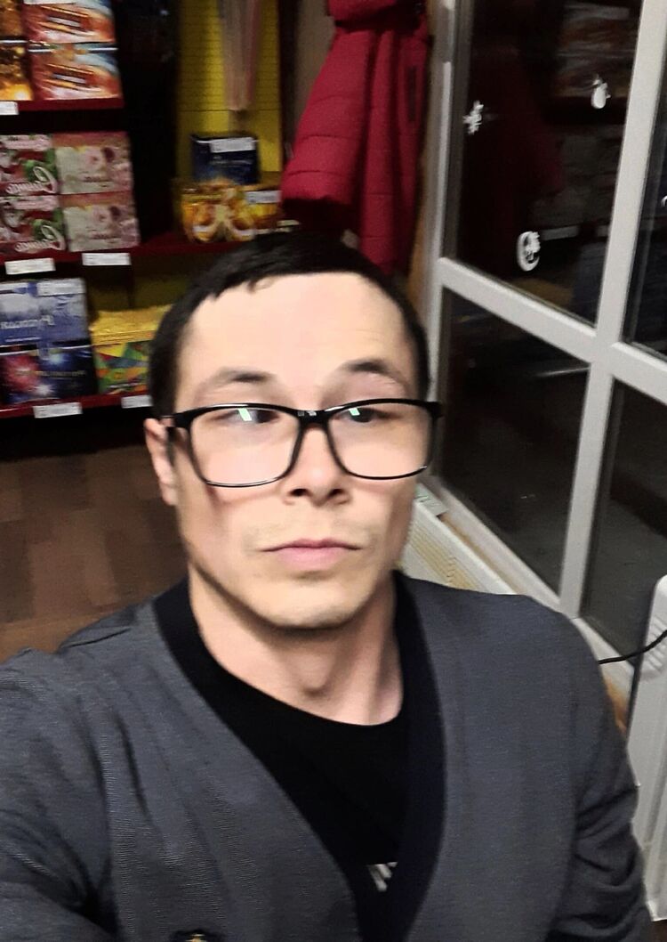  42635029  , 33 ,    