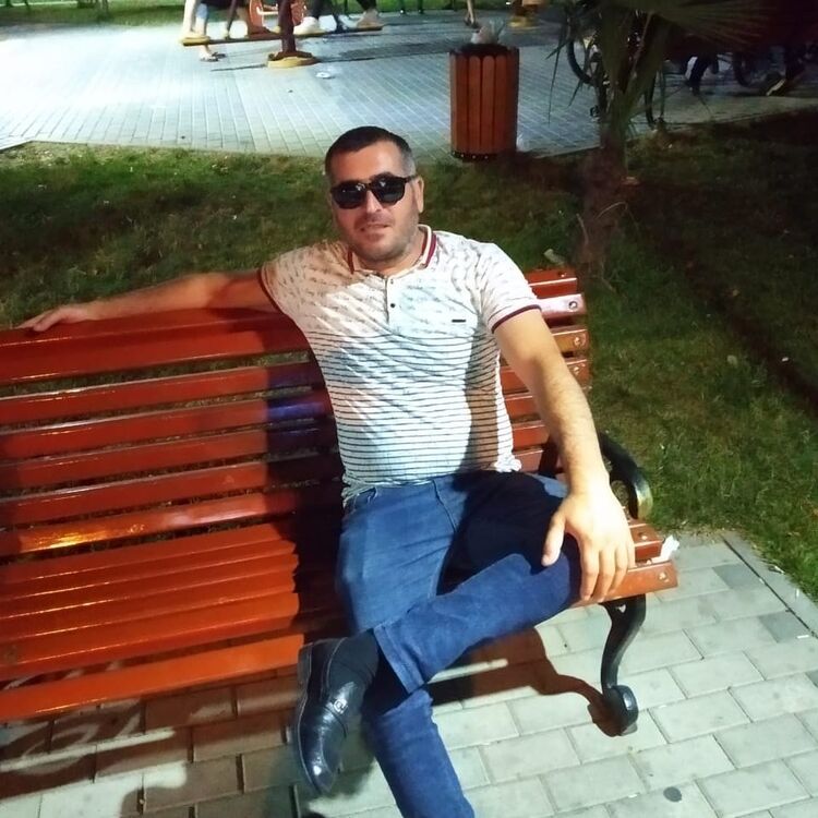  ,   Sadiq, 41 ,   ,   , c 
