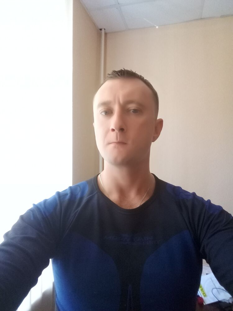  35780109  Stasnikulin, 37 ,    