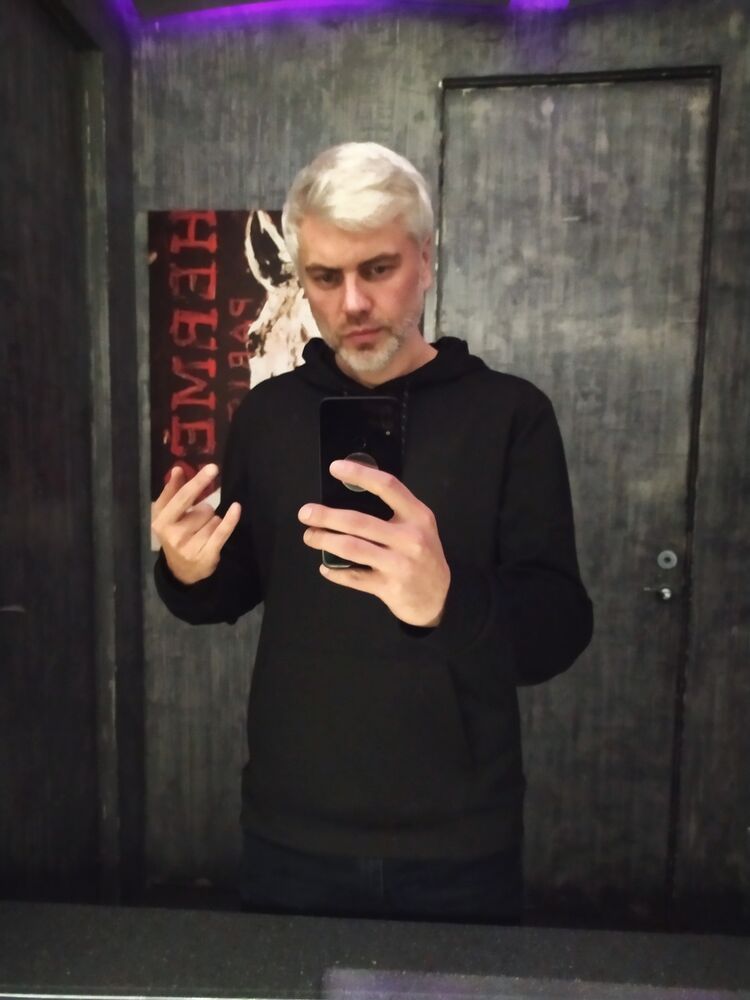  ,   Pavel, 43 ,   ,   